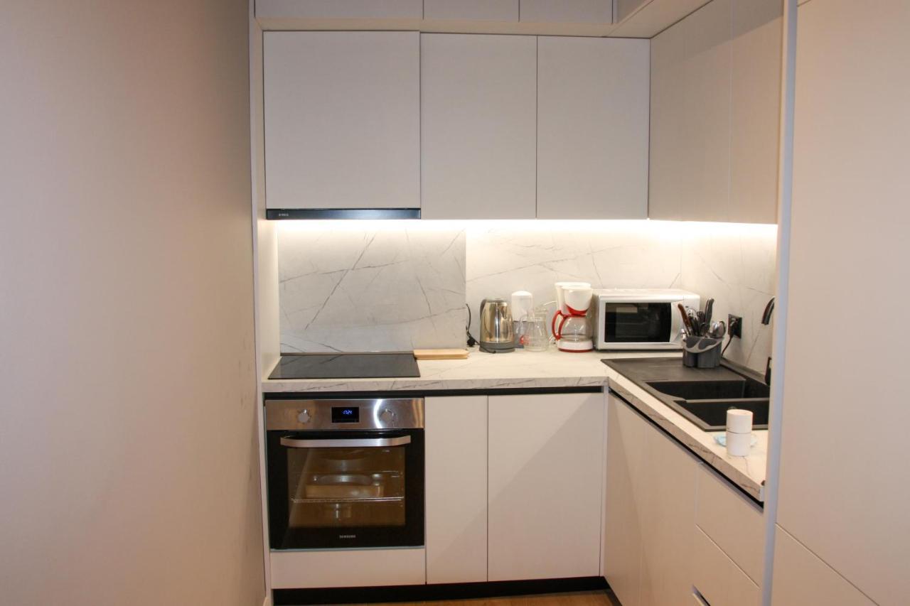 Roza'S Apartment Tirana Center 外观 照片